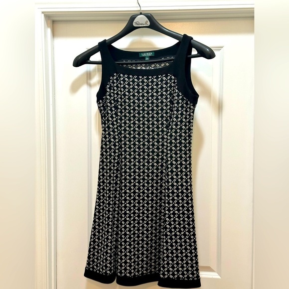Lauren Ralph Lauren Dresses & Skirts - Lauren Ralph Lauren Black & White A-Line Stretch Dress (Size 10) - EUC